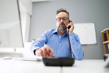 Ofisteki Şirket Sabit Hattı Aranıyor