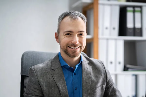 Portrait Smiling Man Office Video Conference — Stock Photo, Image