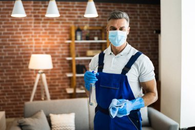 Evde Temizlik Hizmetlisi Maskesi