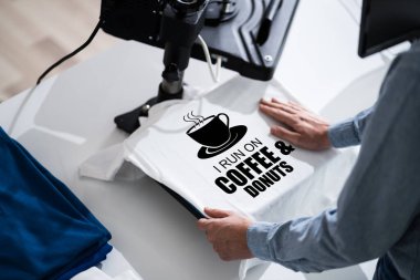 Sıcaklık Transfer Tişörtü Yazdırma. Tshirt Ticaret Malı