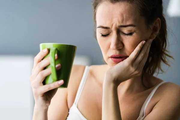 Tooth Ache Pain Drinking Hot Drink — Stock Photo, Image