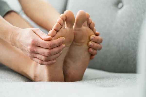 Ξυπόλητη Φροντίδα Και Θεραπεία Του Δέρματος Ποδιών Και Ποδιών — Φωτογραφία Αρχείου