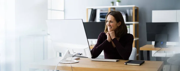 Virtueel Videogesprek Afstand Met Personeel Computer — Stockfoto