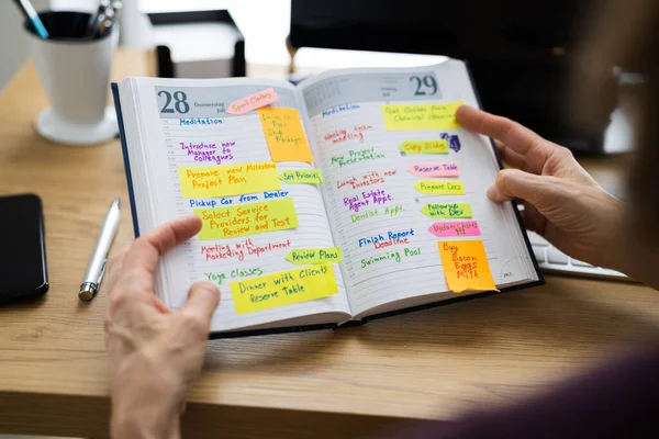 Geschäftstagebuch Agenda Liste Und Tagungskalender — Stockfoto