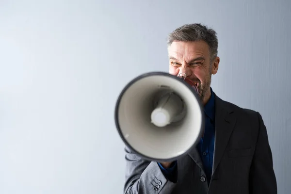 Mann Macht Megafon Ankündigung Warnkonzept Sprecher — Stockfoto