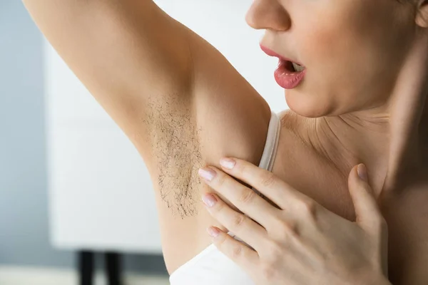 Armpit Waxing Salon Met Oksels Vrouwenlichaam — Stockfoto