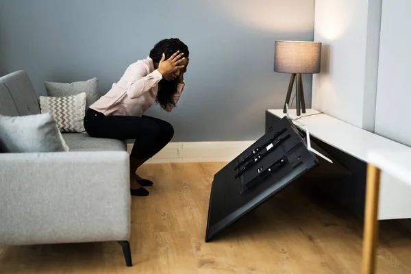 Quebrado Caído Acidente Danos Televisão — Fotografia de Stock