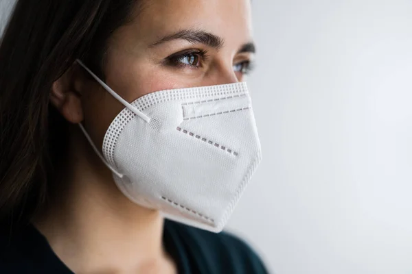 Receptionist Kvinna Medicinsk Ffp2 Ansiktsmask — Stockfoto