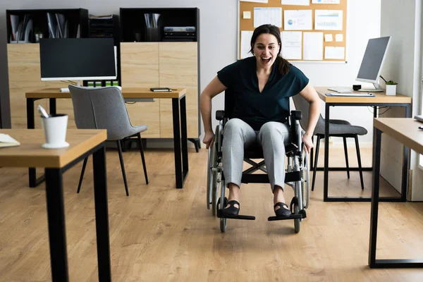 Deficiente Empresária Deficiente Cadeira Rodas Trabalho — Fotografia de Stock