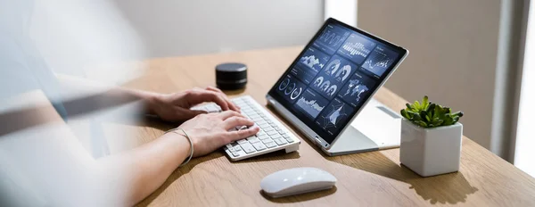 Kpi Analytics Dashboard Auf Business Laptop Oder Tablet — Stockfoto