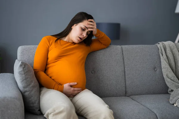 Беременная Больная Женщина Головной Болью Дискомфортом Болью — стоковое фото