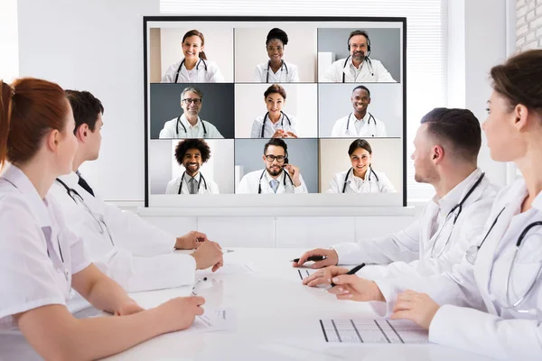 Médico Doutor Vídeo Conferência Aprendizagem Webinar Grupo Chamada — Fotografia de Stock