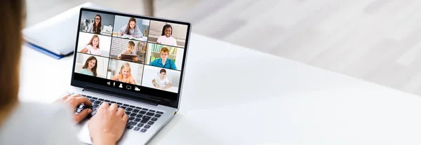 教師とオンライン学習クラス 子供ビデオ会議 — ストック写真