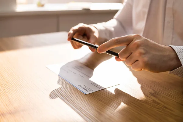 Remote Check Deposit Mit Mobilfernbedienung Online Erfassung — Stockfoto