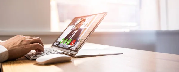 Digitale Online Webinar Konferenz Über Hybrid Tablet Bildschirm — Stockfoto