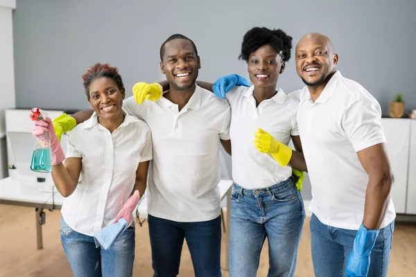 Funcionários Africanos Limpeza Comercial Serviço Limpeza — Fotografia de Stock