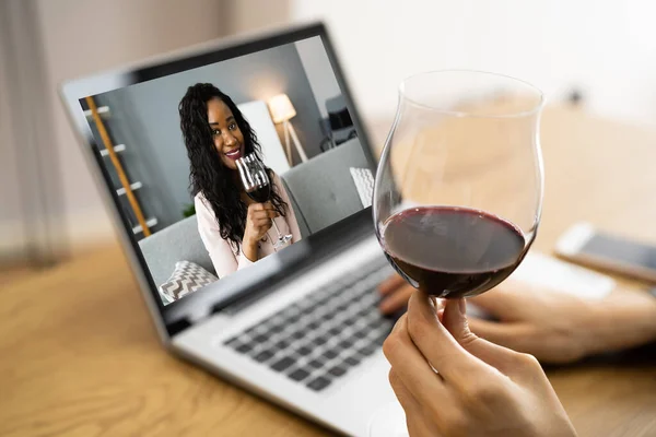 Online Virtual Wine Tasting Video Call Friends — Fotografia de Stock