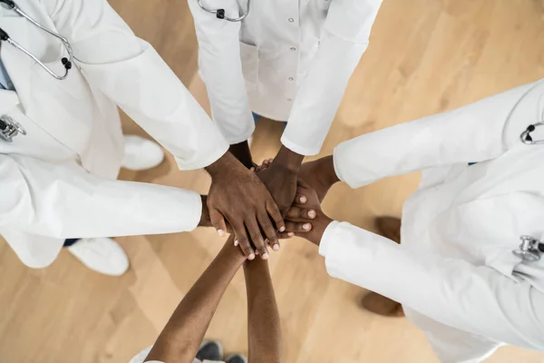 African American Medical Team Personal Händer Stack — Stockfoto