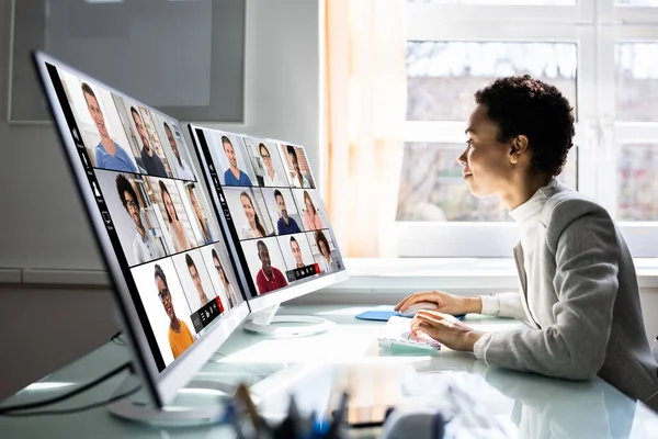 Mujer Negocios Afroamericana Videoconferencia —  Fotos de Stock