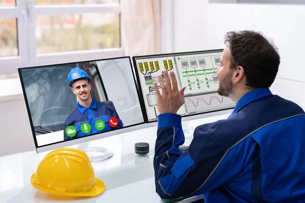 Corporate Engineer Team Video Conference Call Saluti — Foto Stock