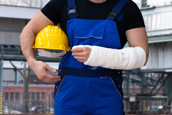 Egy Felnőtt Megbántotta Job Törött Kar Fájdalom — Stock Fotó