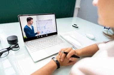 Çevrimiçi Sanal Eğitim Video Konferansı Webinar Toplantısı