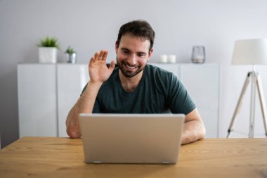 Personel Yöneticisi ile Sanal Çevrimiçi Uzaktan Görüntü Çağrısı