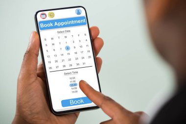 Smartphone Çevrimiçi Toplantı Takvimi Randevusu Alınıyor