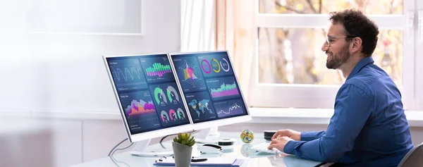 Kpi Business Analytics Data Dashboard Analyst Mit Computer — Stockfoto