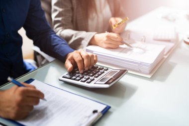 Denetçi Muhasebeci Tarafından Mali İfade Sahtekarlığı Soruşturması