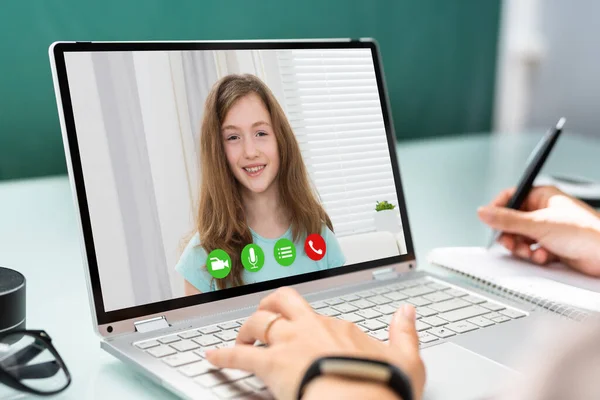 Leraar Online Ontmoeting Met Kinderen Onderwijsklasse — Stockfoto