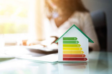 Enerji Verimli Ev Hesaplayıcısı. Yalıtım Oranı Denetimi