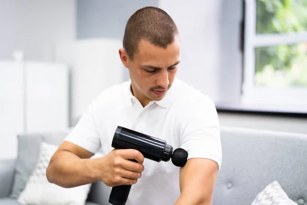 Máquina Eléctrica Del Arma Del Masaje Para Terapia Recuperación Del —  Fotos de Stock