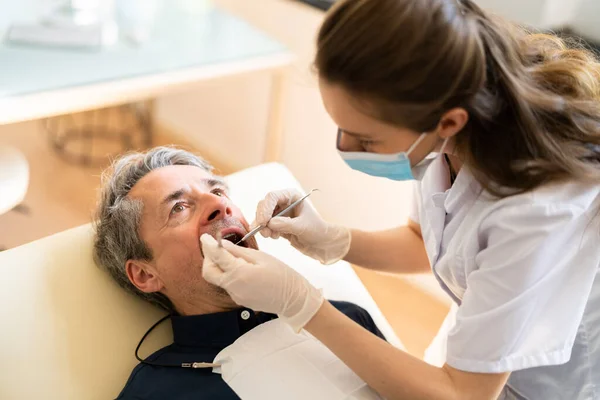 Tandheelkundige Controle Tandheelkundige Zorg Door Tandarts — Stockfoto