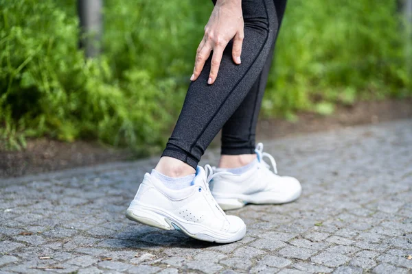 Kalf Letsel Kramp Pijn Sportatleet Joggen — Stockfoto