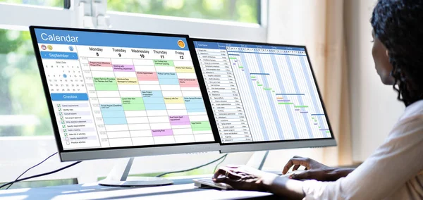 Mitarbeiter Personalplanung Und Zeitberichte Oder Computer Der Cloud — Stockfoto