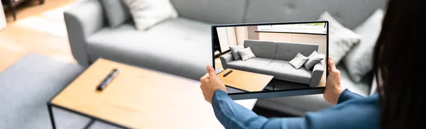 Excursão Virtual Real Estate House Tablet — Fotografia de Stock