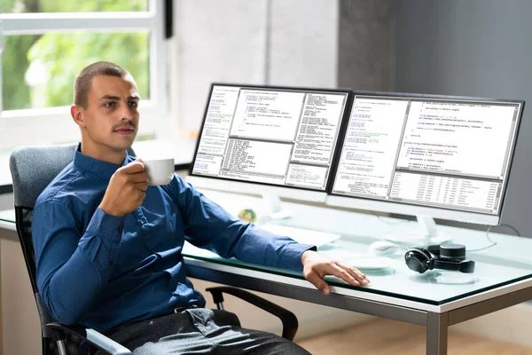 Computer Programmer Writing Program Code Computer Office — Stock Photo, Image