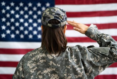 Amerikan Ordusu Bayrağa Karşı Asker Portresi