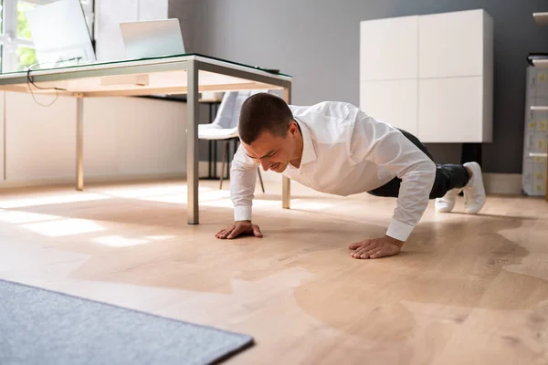 Healthy Yoga Exercise Workout Office Man Doing Push Ups — Stock Photo, Image