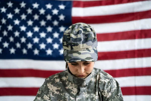 Retrato Militar Soldado Veterano Exército Dos Eua Com Bandeira — Fotografia de Stock