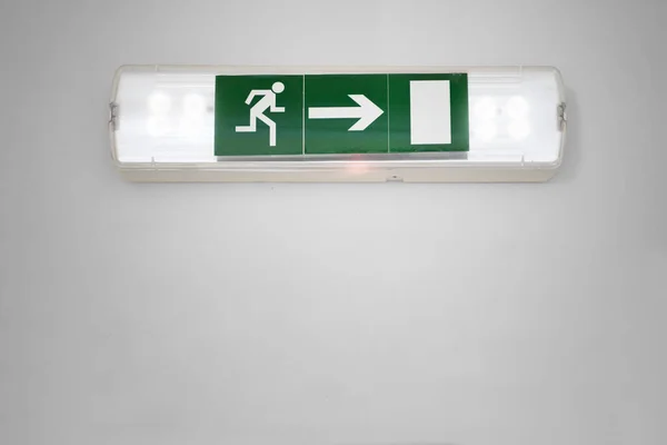 Emergency Evacuation Exit Sign Fire Escape Guide — Stock Photo, Image