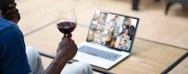 Cena Virtual Degustación Vinos Línea Utilizando Ordenador Portátil —  Fotos de Stock