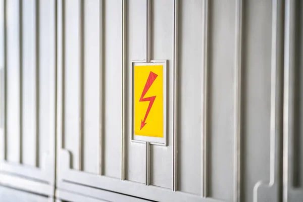 Υψηλή Τάση Κινδύνου Πόρτα Ηλεκτρικής Ενέργειας Σημείωση Είσοδος — Φωτογραφία Αρχείου