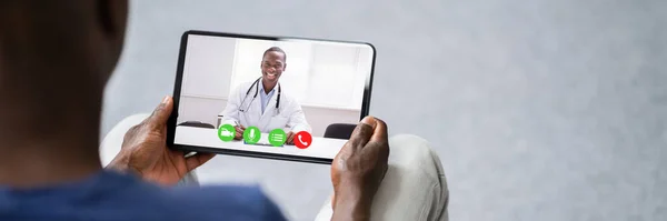Online Video Konference Lékařem Tabletu — Stock fotografie