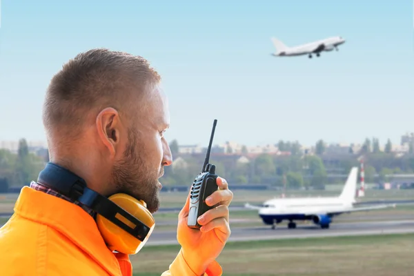 Personal Mantenimiento Aeronaves Tripulación Tierra Del Aeropuerto —  Fotos de Stock