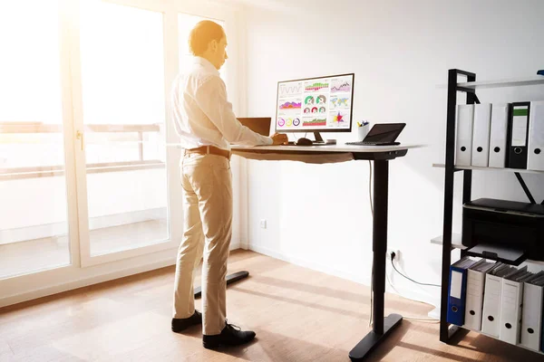 Height Adjusting Stand Desk Office Good Posture — Stock Photo, Image