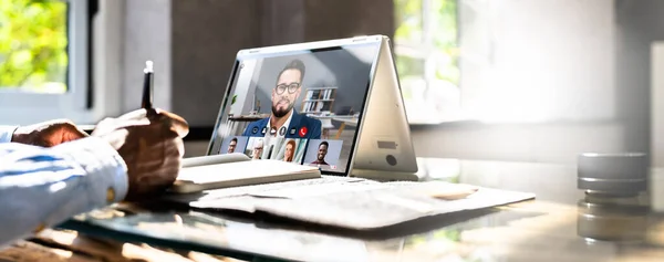 Online Training Für Virtuelle Videokonferenzen Auf Laptop Computern — Stockfoto