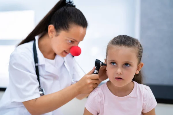 Otolaryngology Infection Child Doctor Checking Ear Using Otoscope — Stock Photo, Image