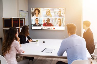 Çevrimiçi Video Konferansı Sosyal Mesafe Webinar İş Toplantısı